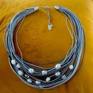 Jule’s b Multi Strane Women’s Necklace